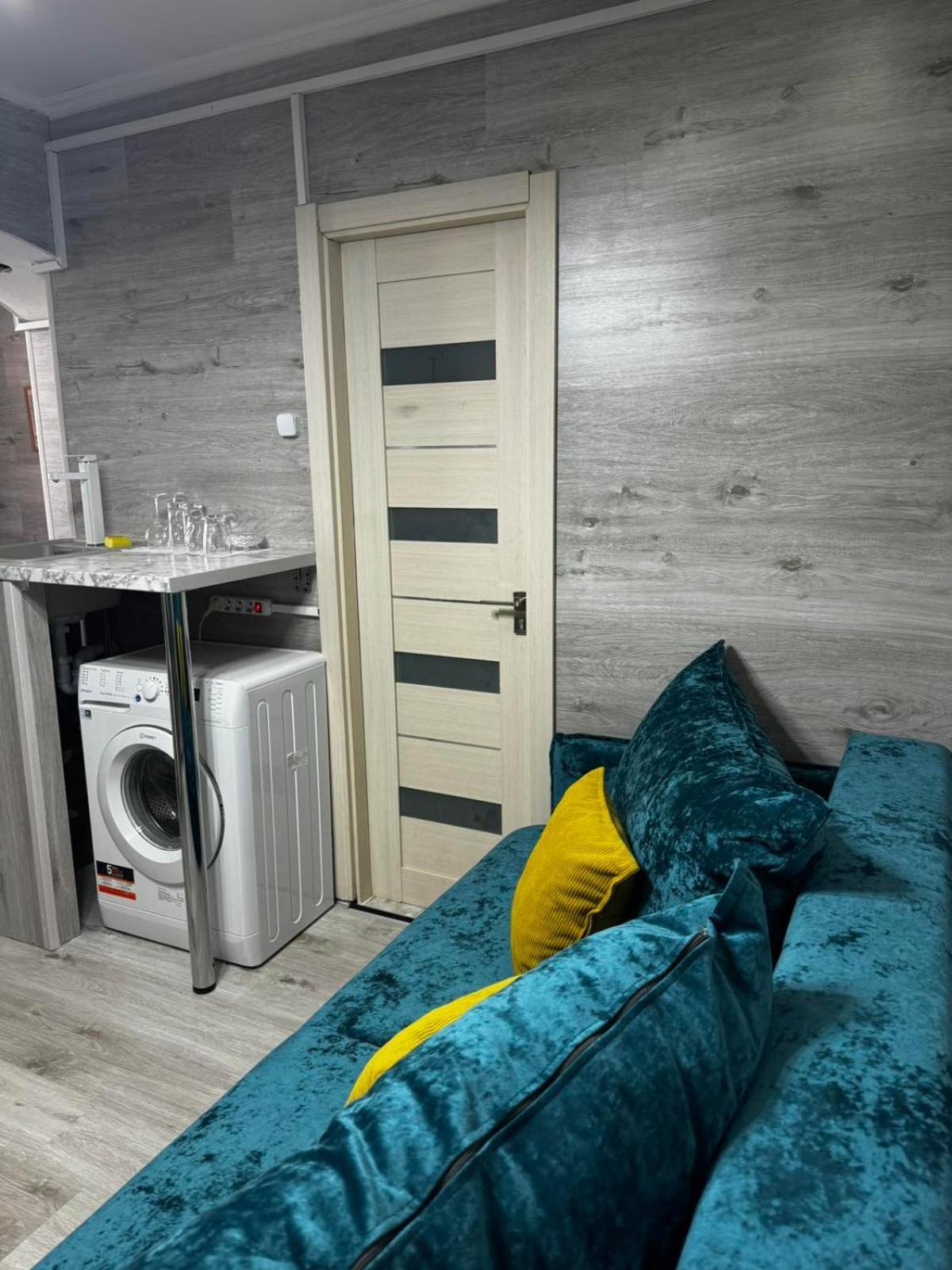 Cozy Good Apartment Chisinau Exterior photo